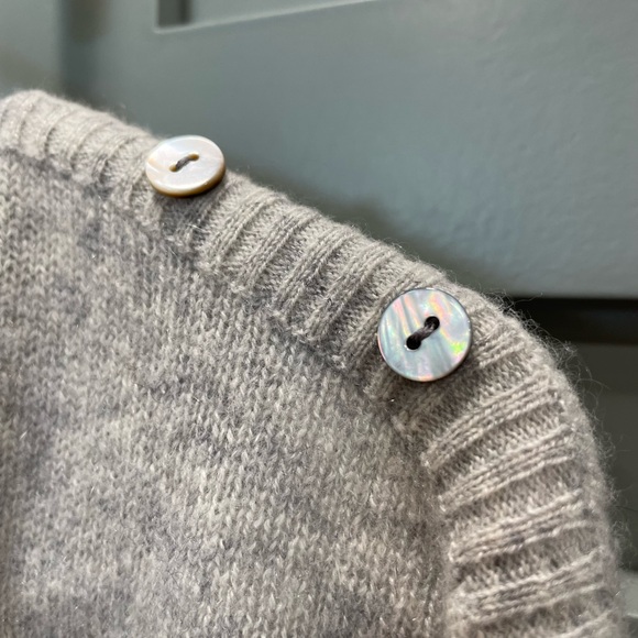 InCashmere Light Gray Women's Sweater - Picture 9 of 9